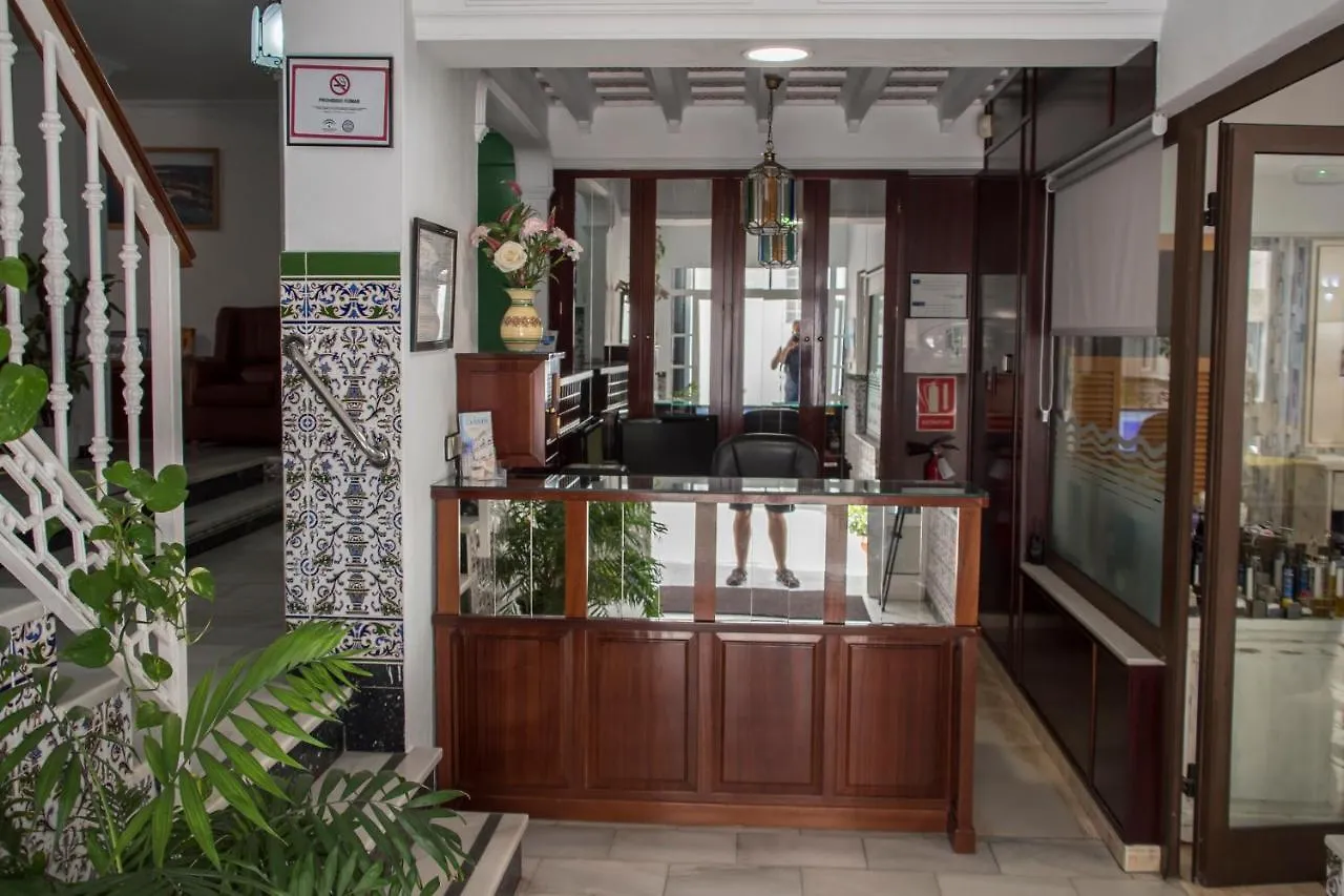 Hotel Oasis Conil De La Frontera Spagna