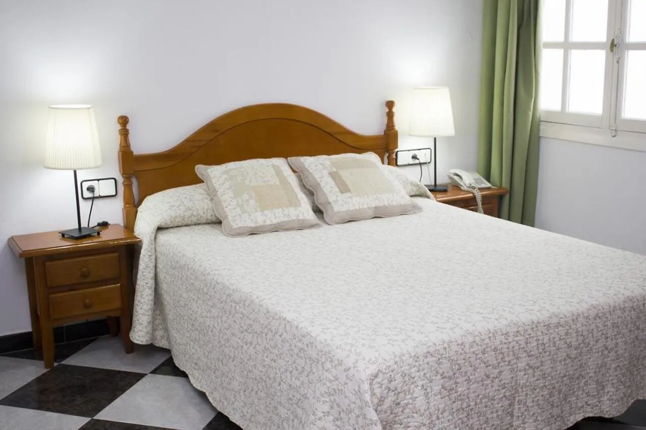 Hotel Oasis Conil De La Frontera