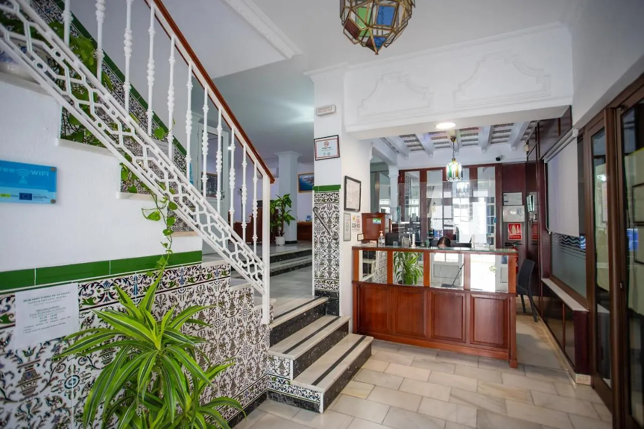 Hotel Oasis Conil De La Frontera